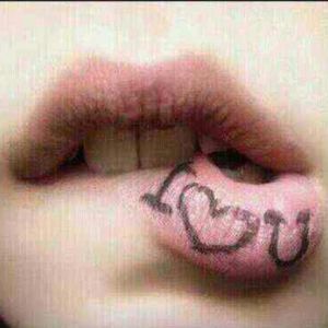 Meet your Posher, Hoa phuong